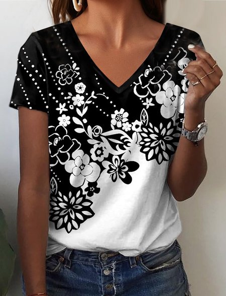 

Casual Contrasting Floral V-Neck Loose T-Shirt, Black, T-Shirts