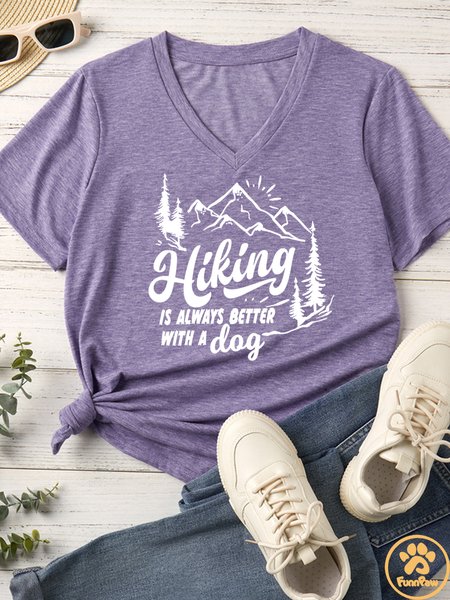 

Women’s Mommy's Hiking Buddy Dog V Neck Regular Fit Text Letters Casual T-Shirt Pet Matching T-Shirt, Purple, T-shirts