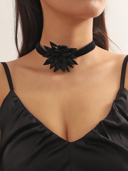 

Rhinestone Flower Elegant Choker, Black, Necklaces
