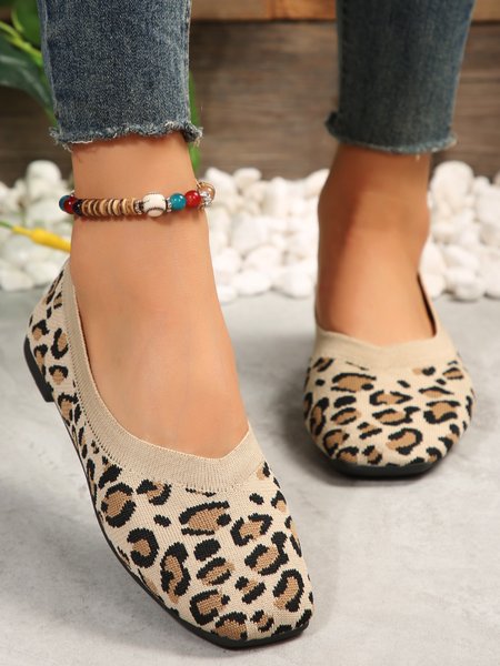 

Casual Leopard Breathable Mesh Fabric Square Toe Shallow Shoes, Khaki, Flats