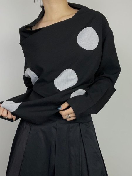 

Polka Dots Regular Fit Boat Neck Urban Shirt, Black-white, Blouses and Shirts