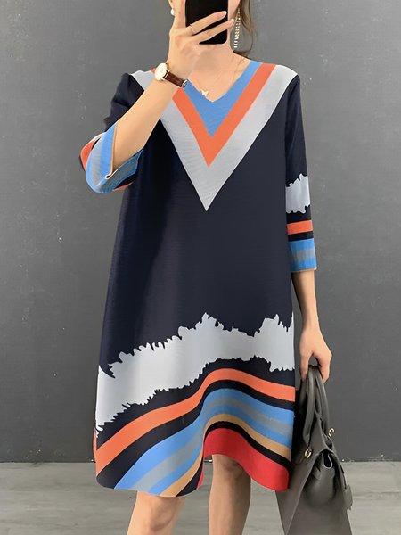 

V Neck Urban Regular Fit Geometric Dress, Black, Midi Dresses