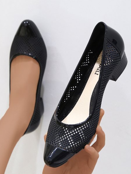 

Waterproof Hollow Out Low Heel Hallow Shoes, Black, Flats