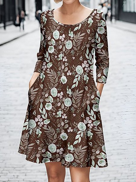 

Pocket Stitching Floral Casual Crew Neck Dress, Coffee, Dresses