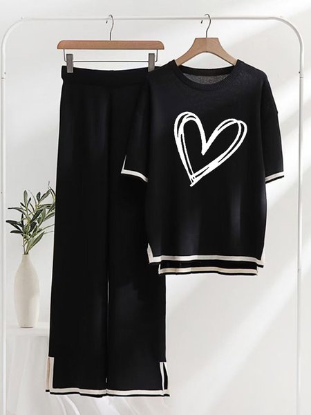 

Women Heart/Cordate Crew Neck Short Sleeve Comfy Casual Top With Pants Two-Piece Set, Black, Sets