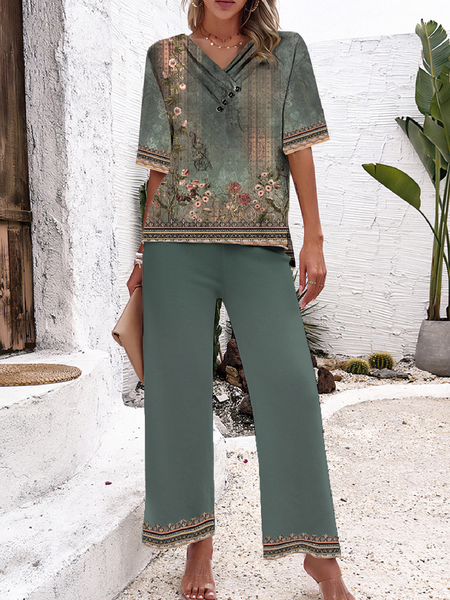 

Women Floral V Neck Short Sleeve Comfy Casual Top With Pants Two-Piece Set, Green, Sets