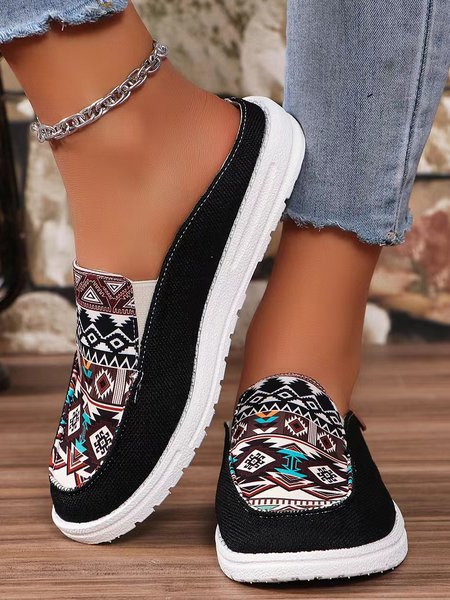 

Casual Fabric Ethnic All Season Loafers, Black, Shoes