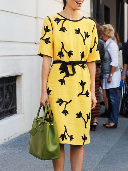 

Floral Regular Fit Elegant Crew Neck Dress With Belt, Yellow, Midi Dresses