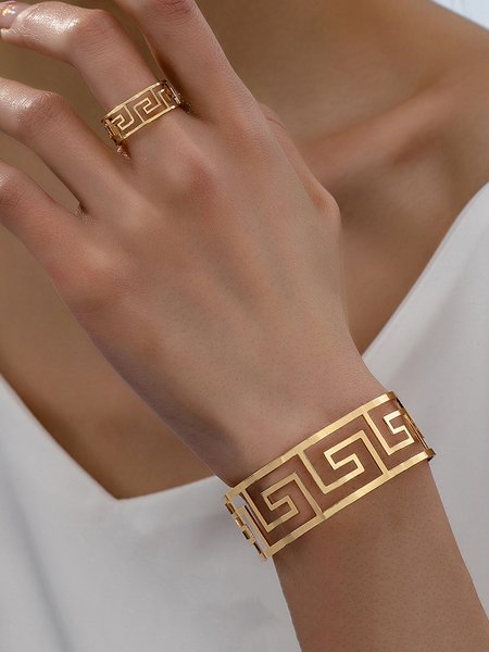 

2pcs/set Geometric Hollow Out Jewelry Set, Golden, Jewelry