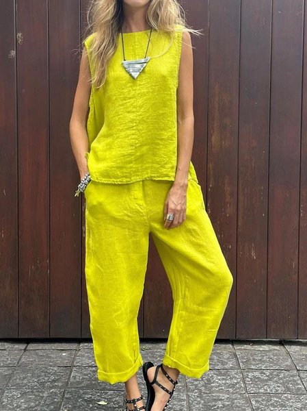 

Women Plain Crew Neck Sleeveless Comfy Casual Top With Pants Two-Piece Set, Yellow, Sets