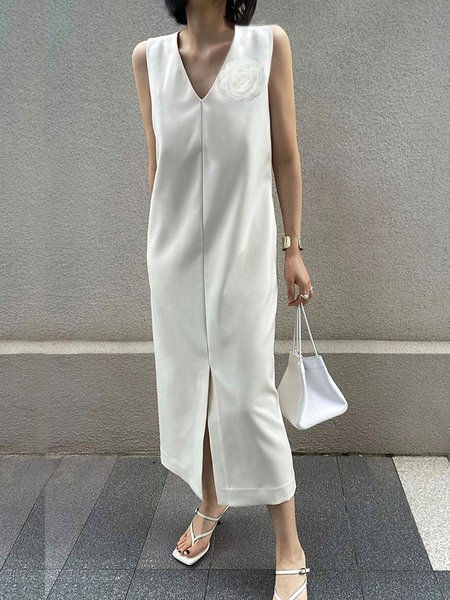 

Regular Fit V Neck Urban Plain Dress With Brooch, White, Maxi Dresses