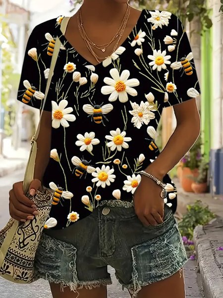 

Casual Daisy V Neck Short Sleeve T-shirt, Black, T-shirts