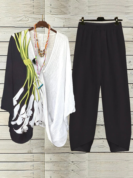 

Women Floral V Neck Three Quarter Sleeve Comfy Casual Top With Pants Two-Piece Set, Black, Sets