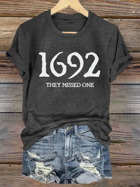 

Women's 1692 They Missed One Salem Witch Printed T-Shirt, Deep gray, T-shirts