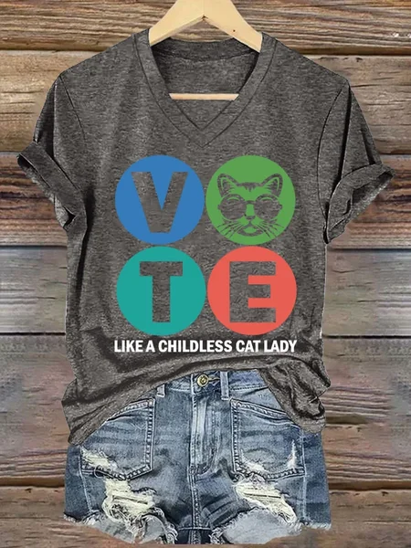 

VOTE BLUEWomen's Vote Like A Childless Cat Lady Print Round Neck T-shirt, Deep gray, T-shirts