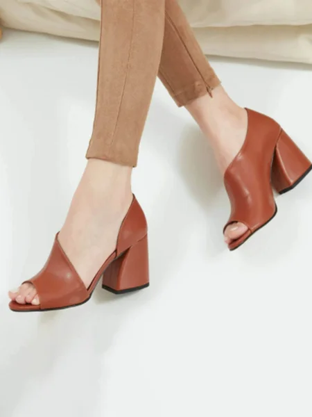 

Pu Plain Urban All Season Flat, Deep brown, Sandals