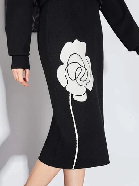 

Floral Elegant Regular Fit Skirt, Black, Skirts