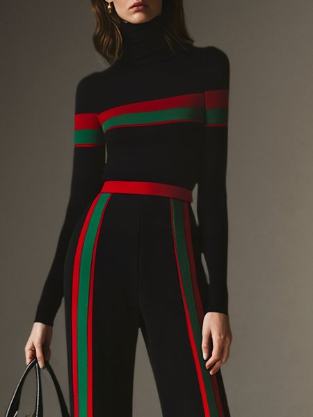 

Urban Tight Turtleneck Color Block Sweater, Black, Pullovers