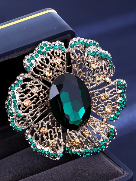 

Elegant Floral Vintage Brooch, Green, Jewelry