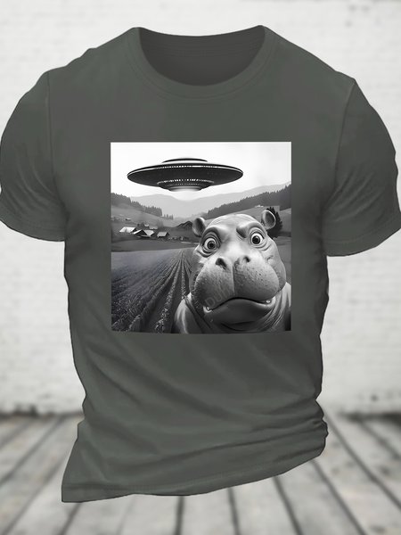 

Moo Deng Funny Cute Baby Hippo Selfie with UFOs Alien Cotton T-shirt, Deep gray, T-shirts
