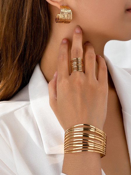 Urban Metal Plain Ring Set, Golden, Bracelets