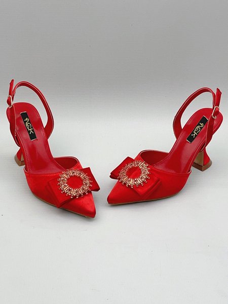 

Spool Heel All Season Elegant Flat, Red, Heels