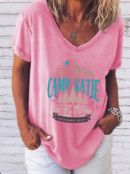

Women‘s Vintage Camp Bachelorette V Neck T-Shirt, Pink, T-shirts