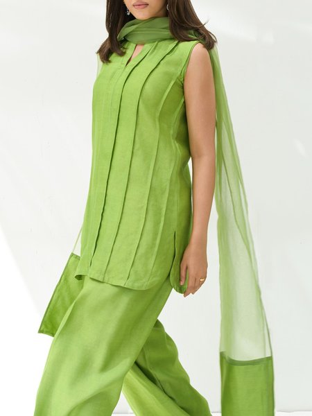 

Urban Plain V Neck Tank Top With Scarf, Green, Tanks and Camis