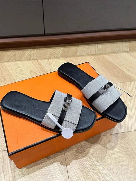 

Casual All Season Slide Sandals, Light gray, Slippers