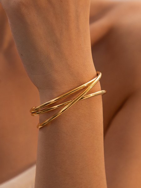 

Design Fashionable Titanium Steel 18k Gold Plated Open Bracelet, Golden, Bracelets