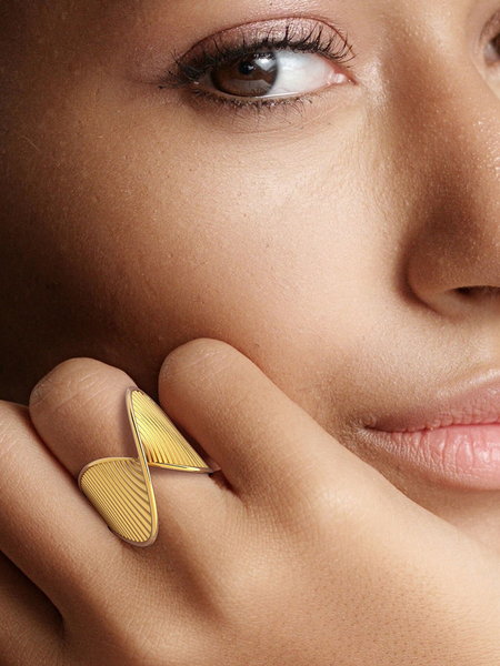

18k gold striped twist ring niche unique design asymmetrical ring, Golden, Rings