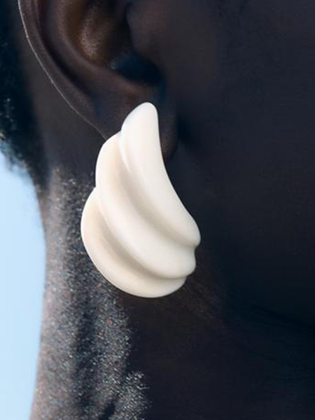 

Simple irregular geometric resin earrings Summer new beach ocean style conch earrings, White, Earrings