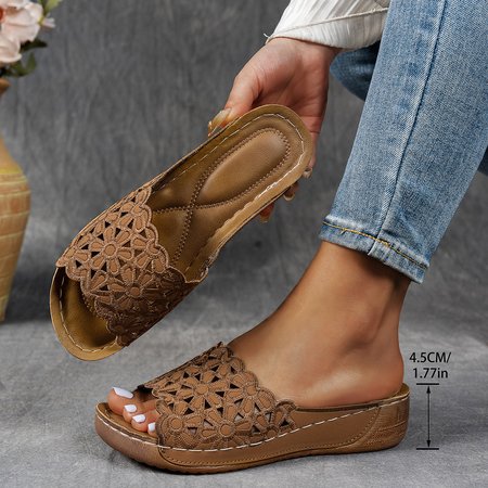 

Vintage Summer Leather Floral Sandal, Light brown, Shoes