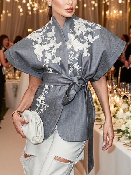 

Elegant Raglan Sleeve Printing Floral Cross Neck Jacket With Belt, Gray, Jackets