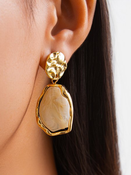 

Stylish Metallic Pleated Earrings, Beige, Earrings
