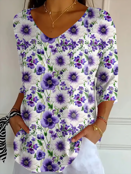

Casual Floral V Neck Three Quarter Sleeve T-shirt, White, T-shirts