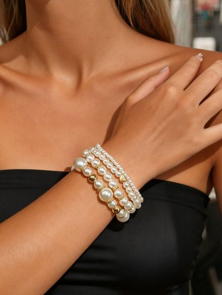 

Multilayer Red Bead And Heart Charm Bracelet Valentine's Day Pearl And Cherry Stacking Bracelet Set Fashionable And Versatile 5-piece Bracelet Set, Color10, Bracelet Set