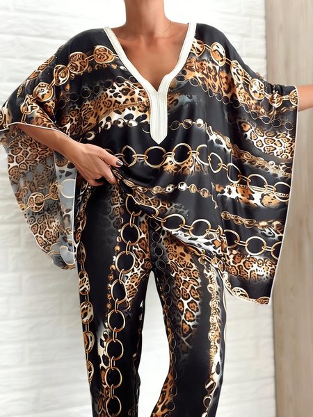 

Urban Chian Animal Print Printing V Neck Raglan Sleeves Blouse, Black, Blouses and Shirts