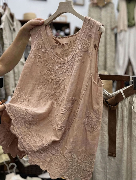 Casual Embroidery Patterns U-Neck Sleeveless T-shirt