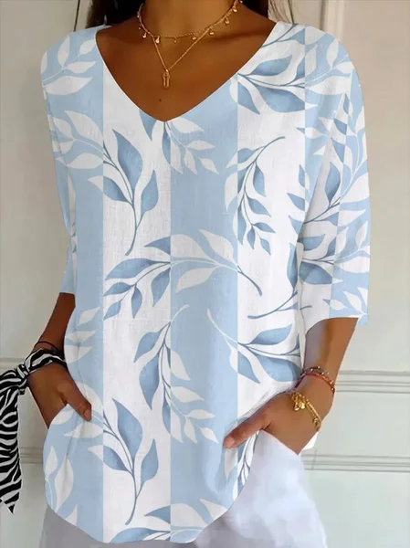 

Casual Floral V Neck Three Quarter Sleeve T-shirt, Blue, T-shirts