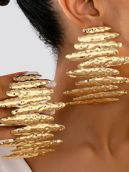 Exaggerated Geometric Earrings With Pleats