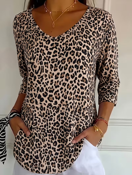 Women Leopard Three Quarter Sleeve Tee T-shirt V Neck Printing Casual Graphic Tee Spring/Fall Top