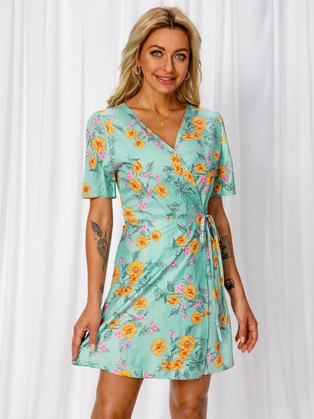 

Short Sleeve V Neck A-Line Floral Weaving Dress, Green, Dresses
