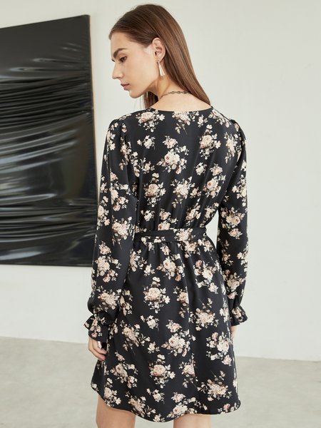 

Floral Long Sleeve V Neck Holiday Dress, Black, Mini Dresses